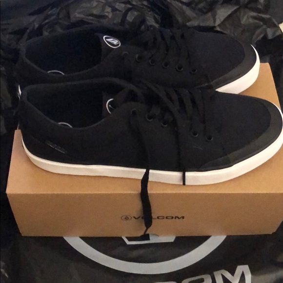 volcom skate shoes